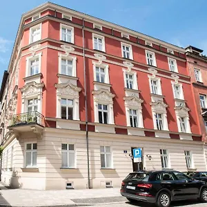 Elegant Luminis In Krakow's Old Apartment
