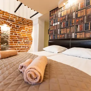 Vintage Senacka Appartement