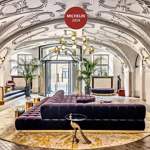 H15 Luxury Palace - Destigo Hotel