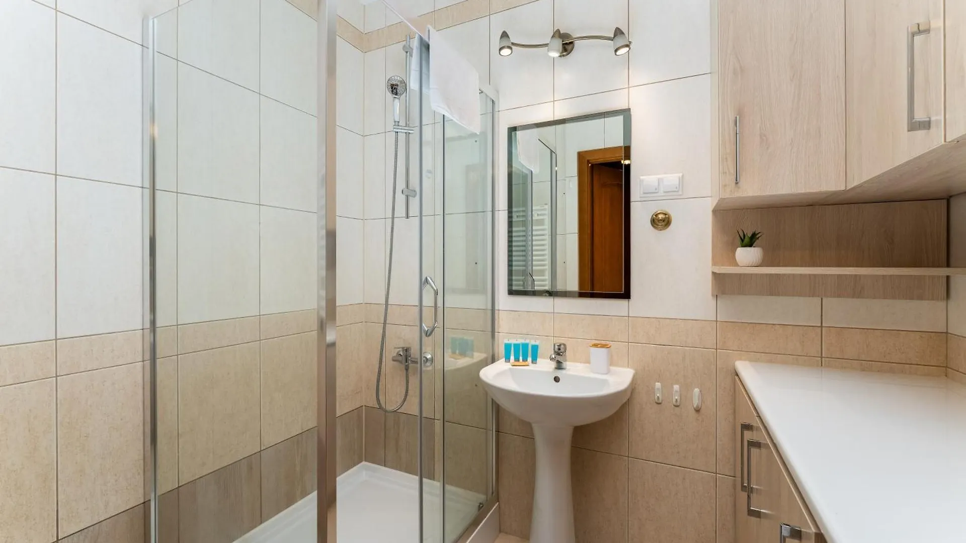 Krowodrza Gorka Comfort Apartment Krakow 0*,  Poland